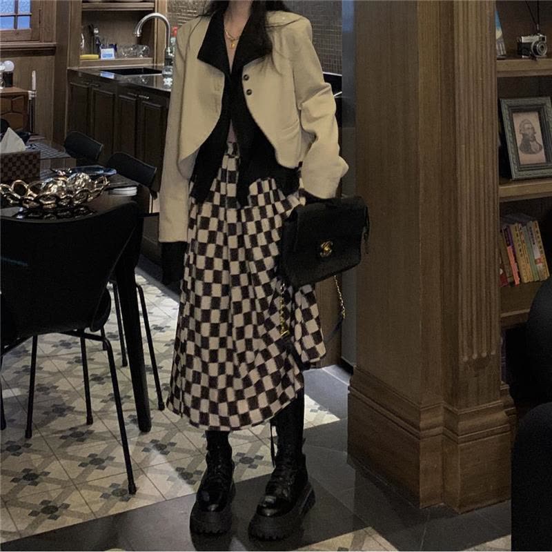 黑白棋盘格高腰宽松显瘦百搭格子半身裙女新款复古设计感a字长裙图片