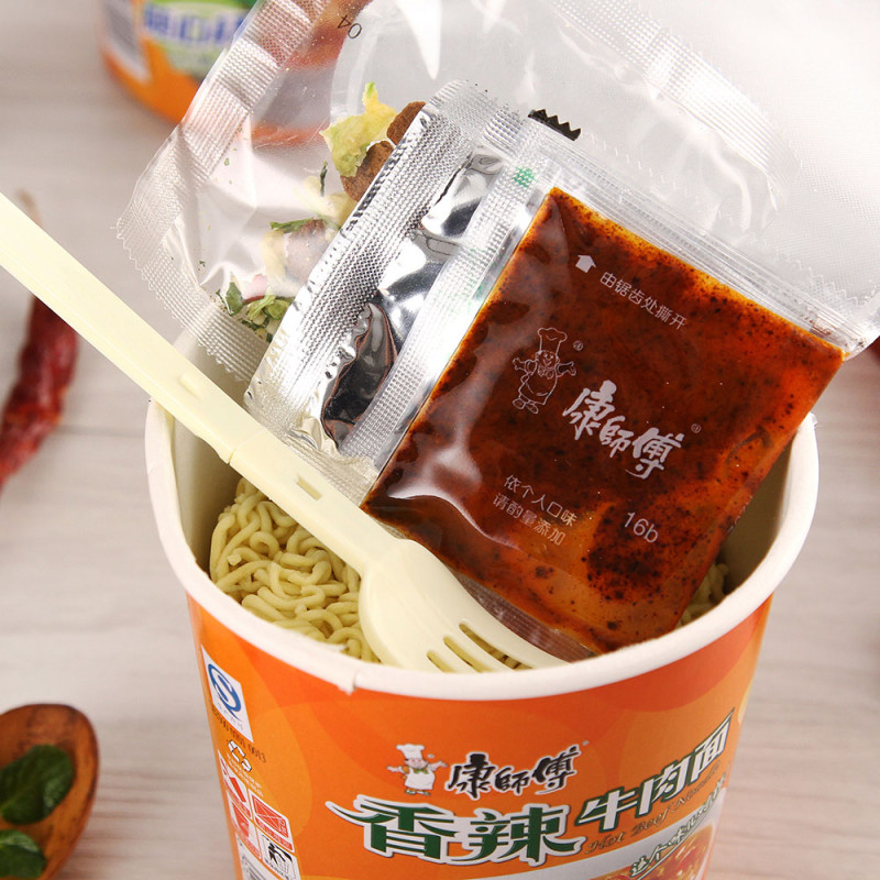 康师傅方便面 迷你杯 香辣牛肉面60g*12 杯 泡面整箱速食 休闲零食高清大图