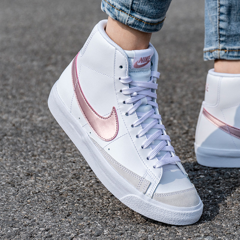 Nike耐克女鞋2022新款Blazer Mid开拓者运动休闲板鞋DA4086-105