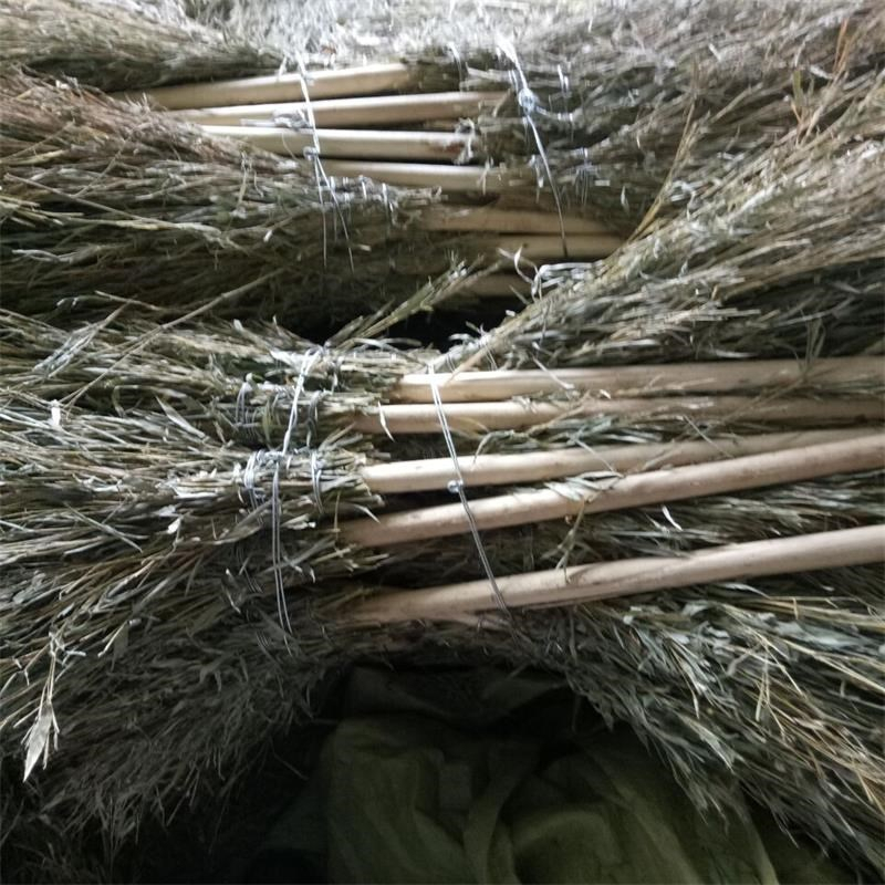 企购优品竹扫把家用庭院环卫加大 褐色 竹竿大扫把2米