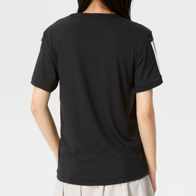 Adidas阿迪达斯女子新款运动休闲短袖T恤KU8745 ZP高清大图