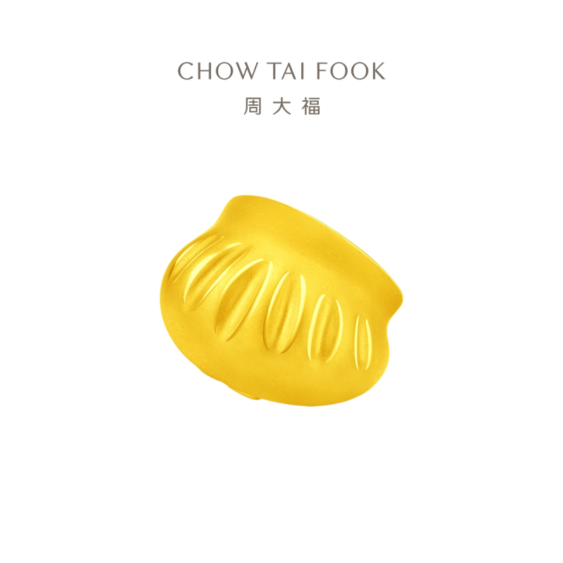 周大福 藏金家包里有福 饺子足金黄金摆件计价(工费:420元) EOF901