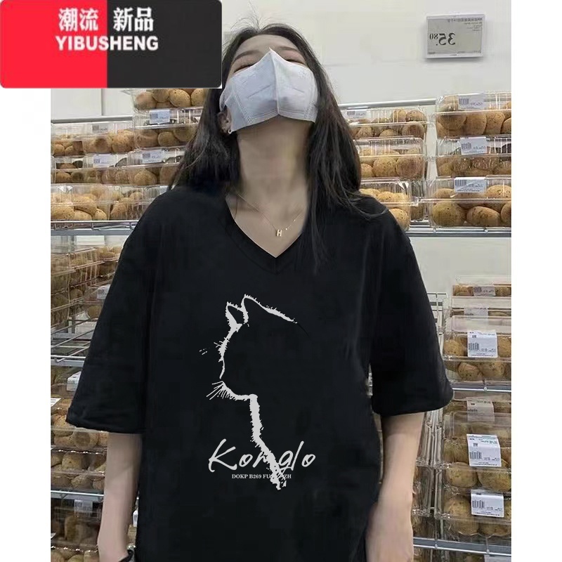 YIBUSHENG黑色v领正肩宽松短袖t恤女季大码女装胖mm遮肚显瘦半袖上衣 黑色-白猫50553# 2XL适合110-140斤