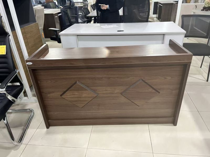 翔尔通 桌子 1400*600*760mm/张高清大图