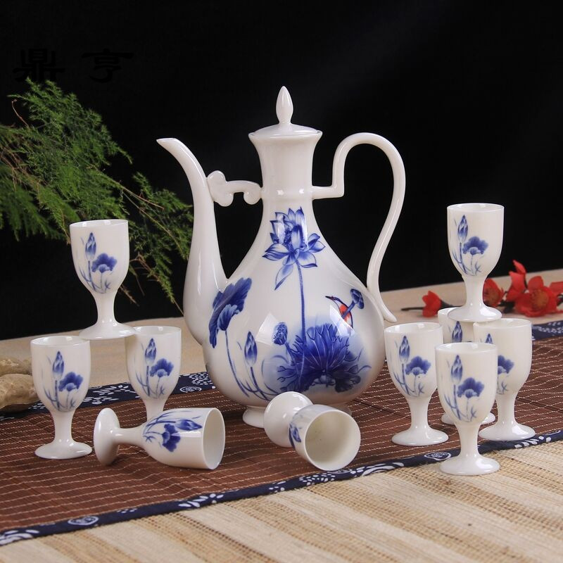 鼎亨陶瓷酒具家用中式分酒器酒盅烈酒白酒杯高脚杯酒具带托盘套装