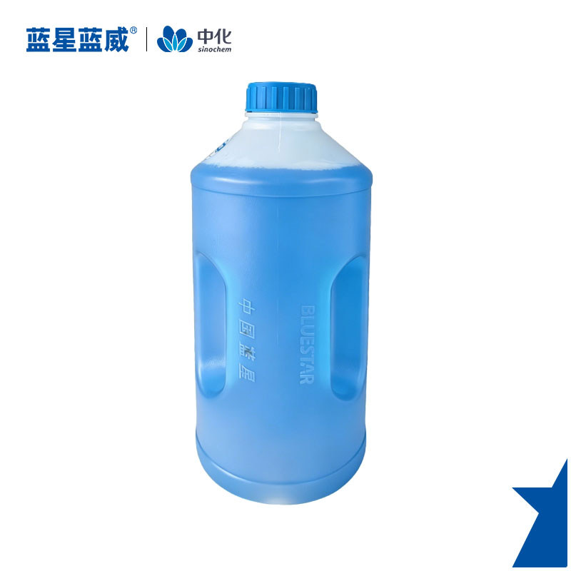 蓝星蓝威 -25°汽车风窗玻璃清洗液- 2L 瓶高清大图