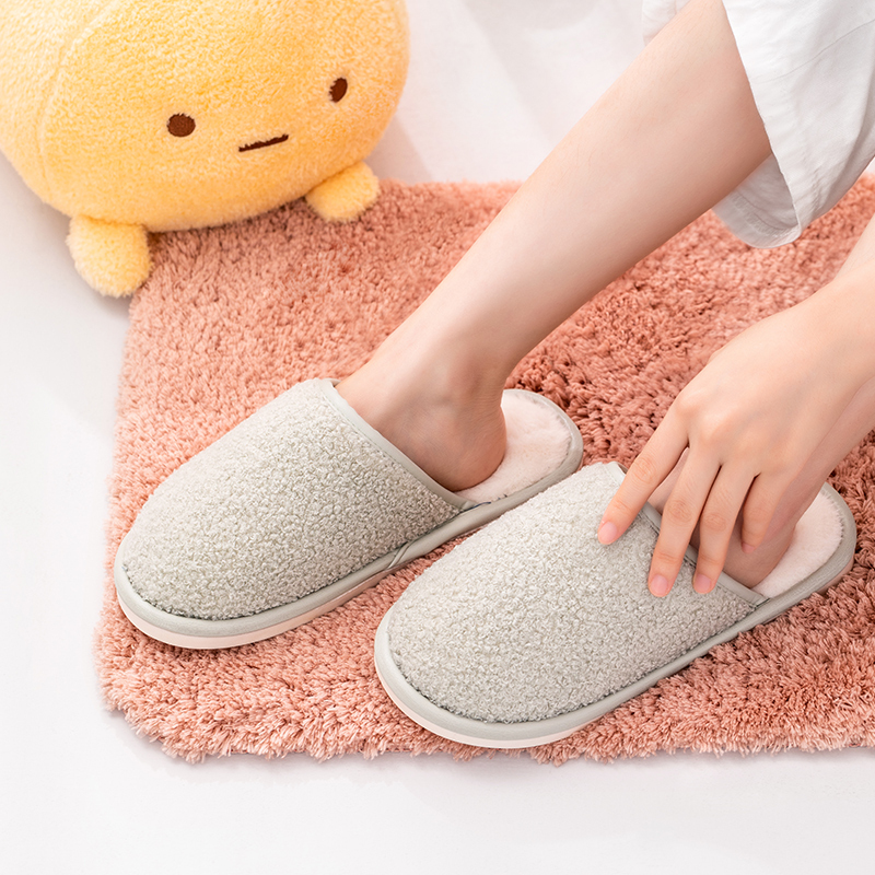 名创优品(miniso) 简约系列毛绒女士棉擦地拖鞋(绿色,37-38码)
