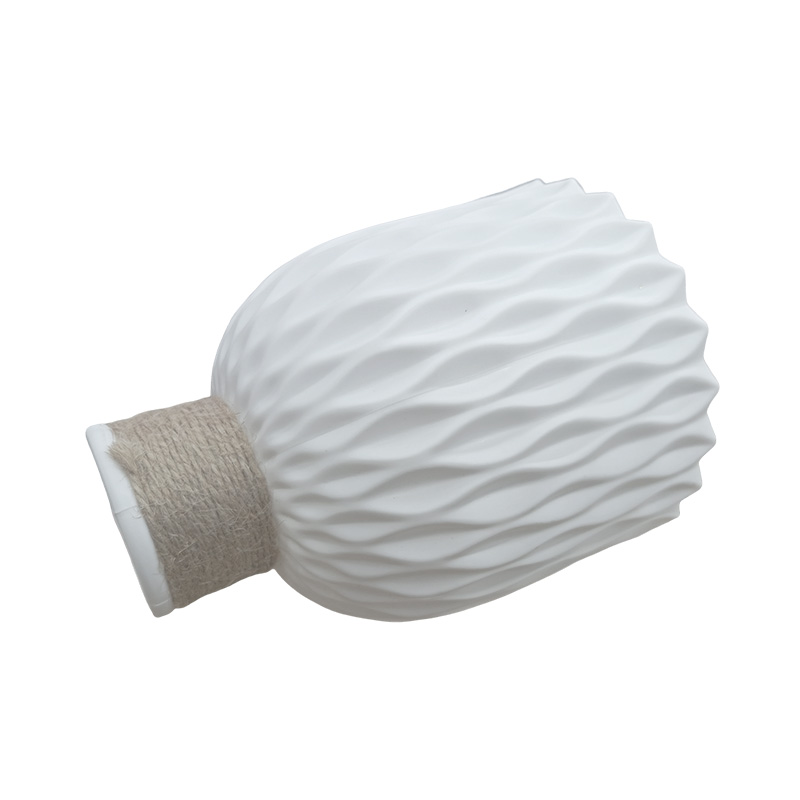 山之只 塑料花瓶 白色 个高清大图