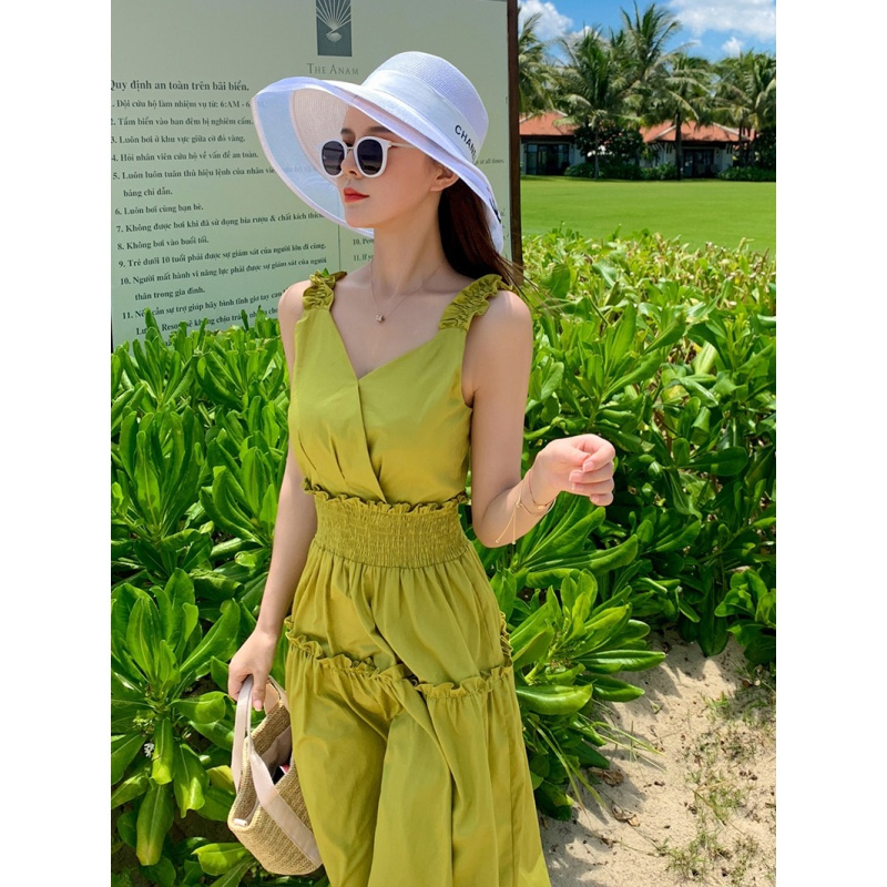 艳如飞泰国夏吊带沙滩裙女海边度假连衣裙超仙旅游衣服出游三亚拍照红色T恤