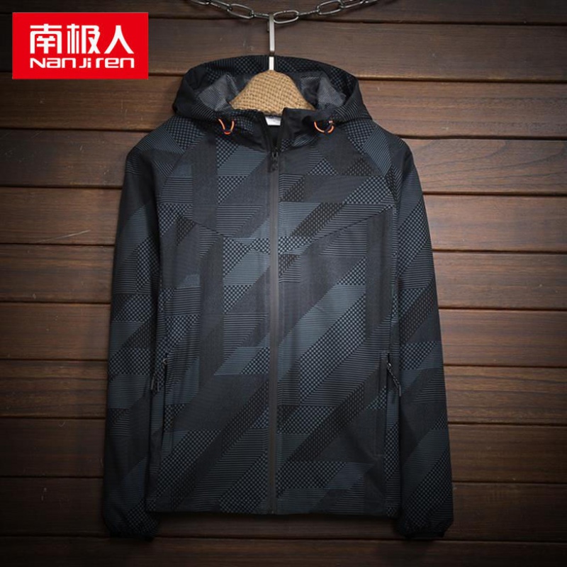 女春秋外套大码冲锋衣女韩版薄款弹力风衣透气登山服妈妈装高清大图