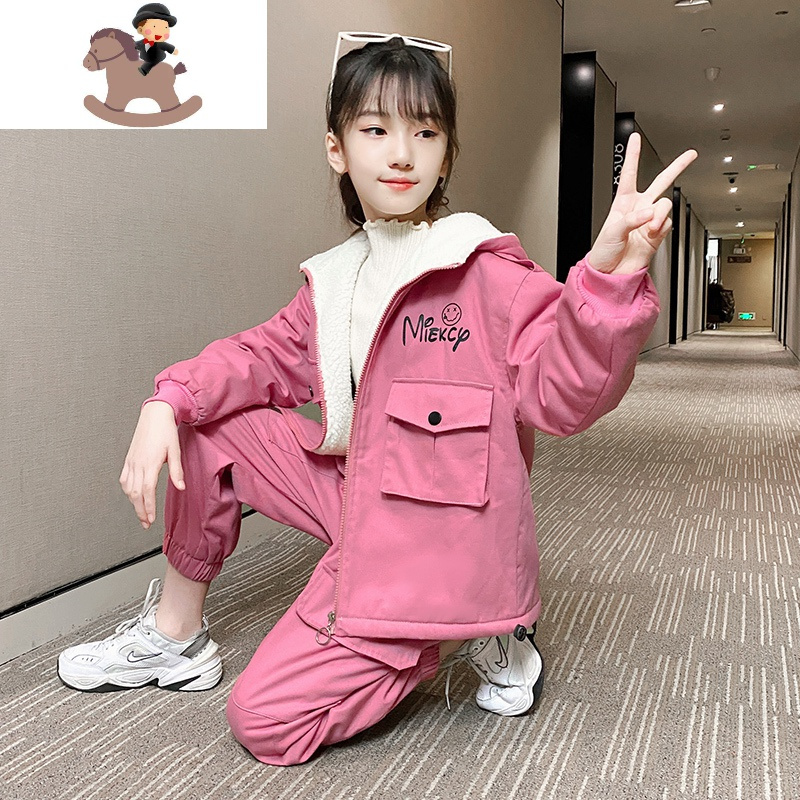 秋冬套装2020新款洋气网红小女孩冬季时髦加厚外套大童加绒装套装童