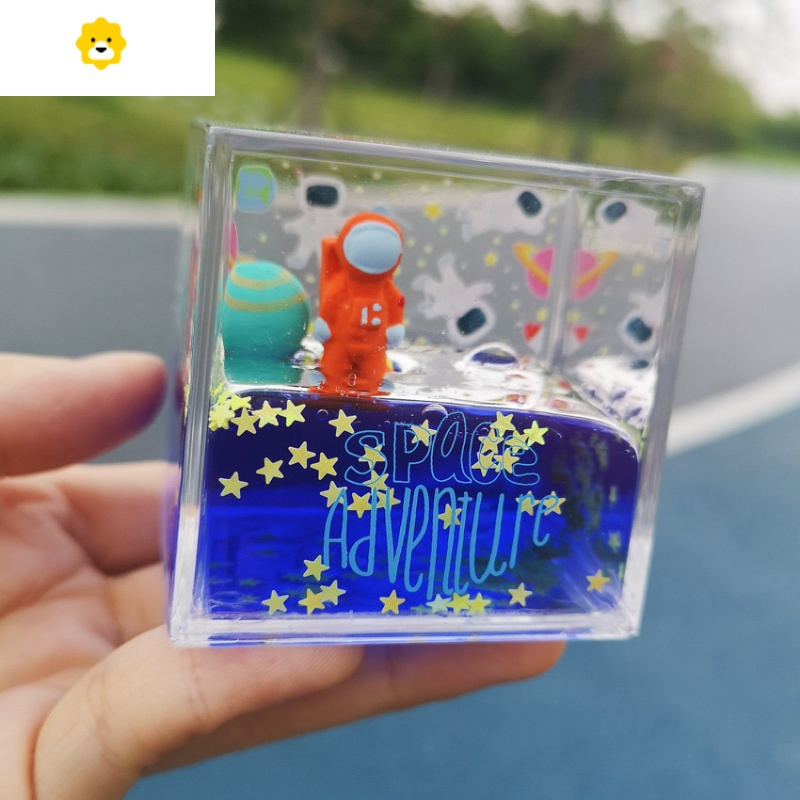 喻娄创意太空人宇航员模型摆件3d液体流沙漏油漏儿童礼物挂件笔筒玩具 [白色]太空人