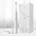 美的（Midea）电动牙刷成人软毛声波全自动送礼物 防水感应式充电 2刷头 MR1系列冰川白 MC-AJ0101
