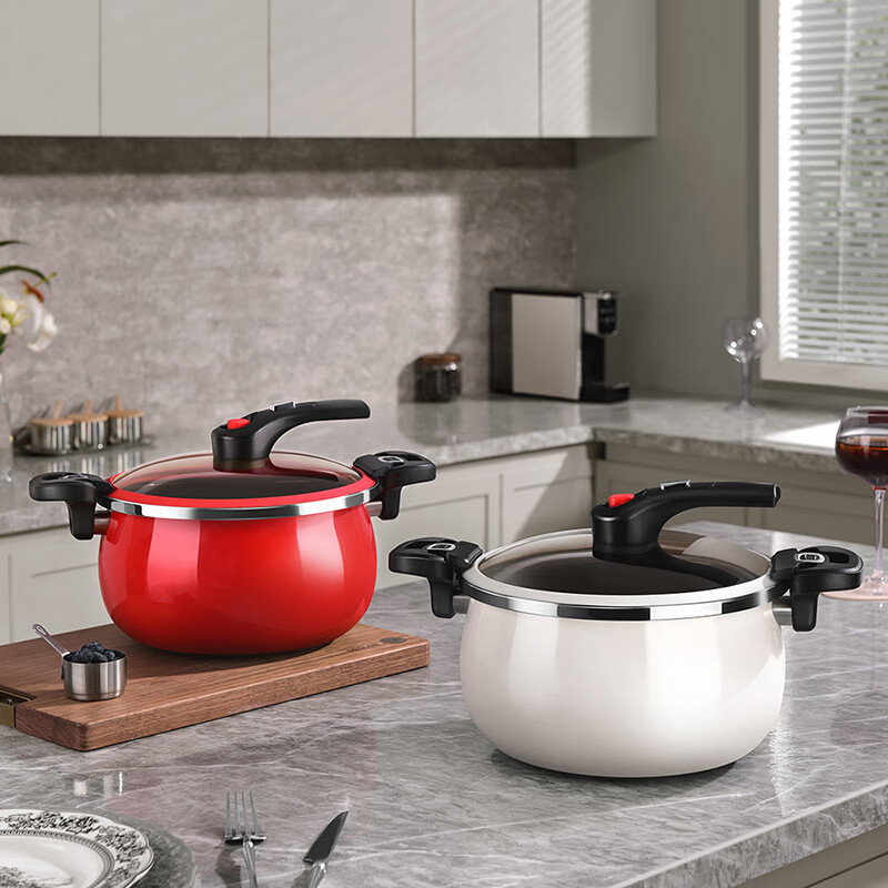 德世朗(DESLON)珐琅锅家用汤锅精铁锅微压防溢无涂层电磁炉明火通用6.5L红色DFS-T833A