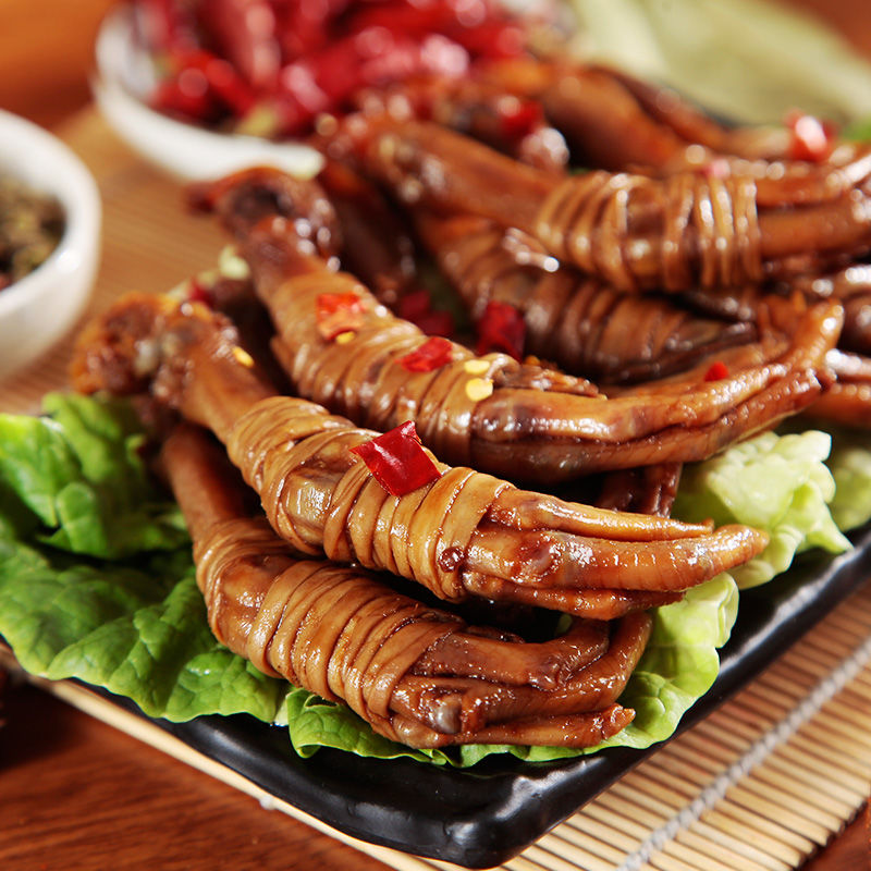香辣鸭脚包鸭掌卤味熟食网红休闲食品开袋即食鸭类制品