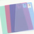 得力（deli) 9349双色透明垫板A4写字板书写垫板学生文具 0.6mm厚 20张