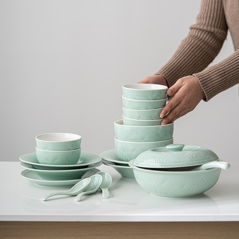 苏氏陶瓷(SUSHI CERAMICS)青瓷餐具套装浅绿釉五谷丰登陶瓷碗盘56头中餐具礼盒
