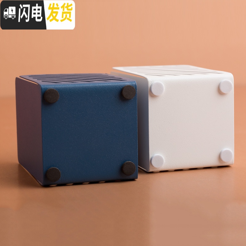 三维工匠纳谷 铁艺多功能笔筒简约学生办公室桌面收纳筒化妆品毛刷收纳盒 白色高清大图