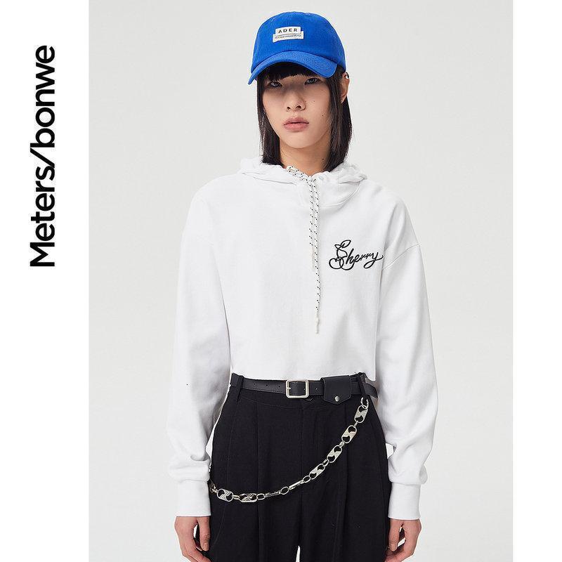 [1件3折价:69]美特斯邦威连帽卫衣女短款潮流新款春秋时尚印花街头女士上衣