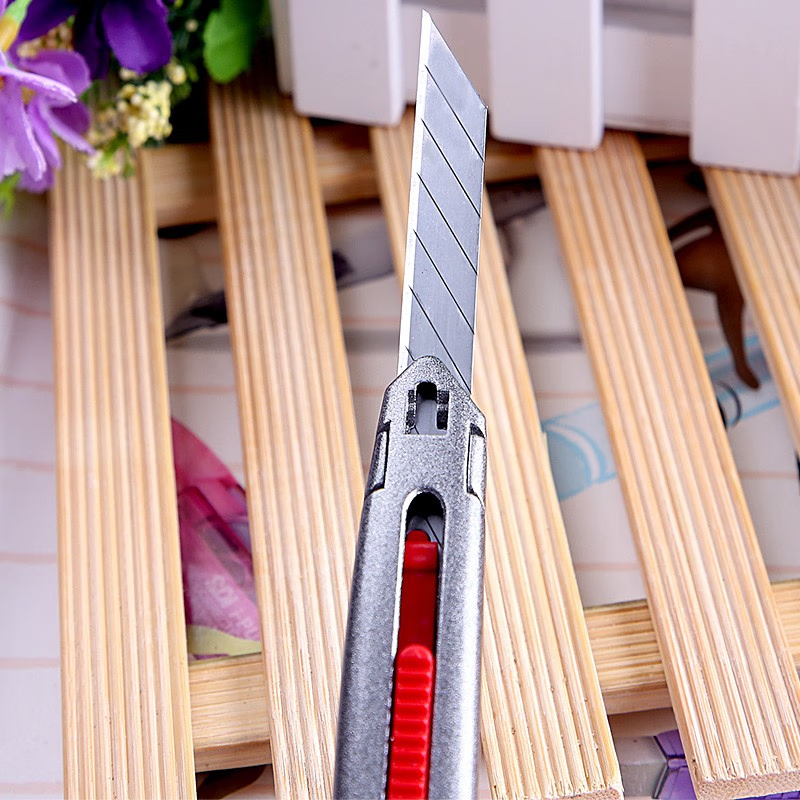 手牌(SDI)3006C 30°锌合金美工刀 银灰色 单位:把