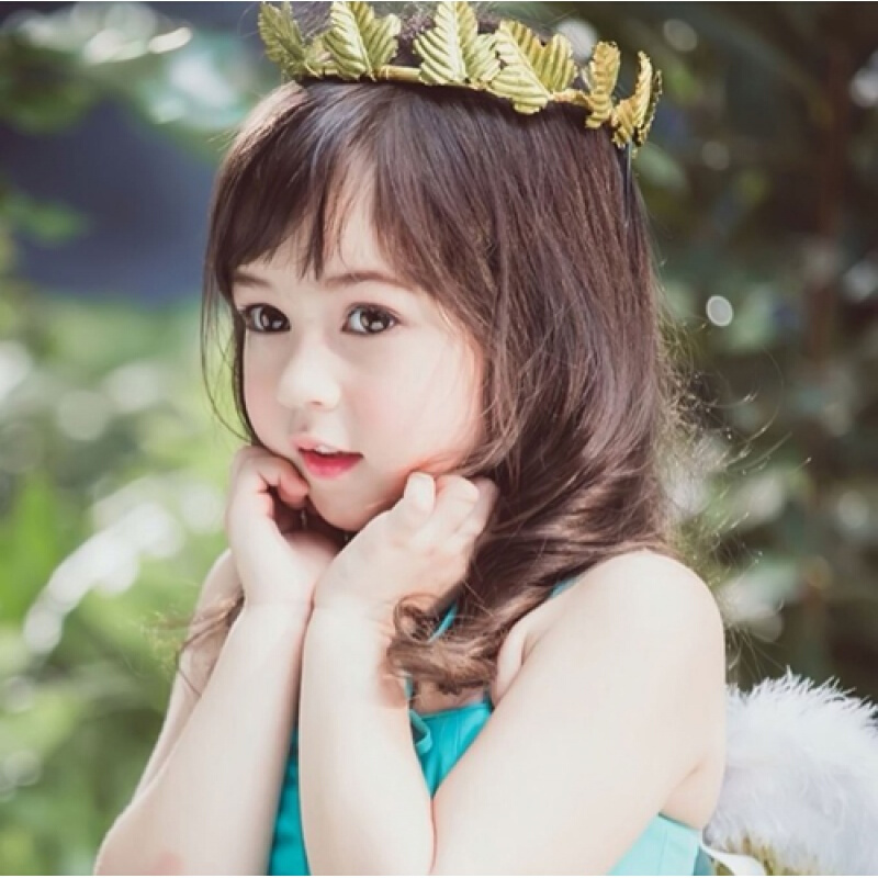 18新款时尚漂亮女宝宝图片海报孕妇胎教照片画混血婴儿墙贴bb墙贴画报