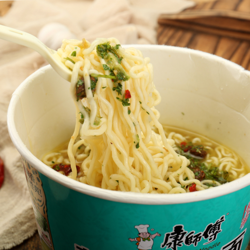 康师傅 方便面 经典藤椒牛肉桶面110g*12 泡面整箱速食 方便食品高清大图