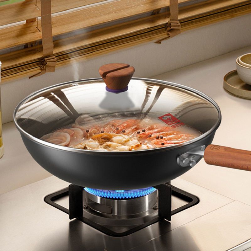 康巴赫仿生钛铁不粘炒锅32cm[送铁煎盘.蒸笼.方柄铲]高清大图