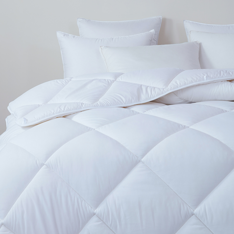 梦洁家纺 羽丝绒双人春秋大被 200*230cm高清大图