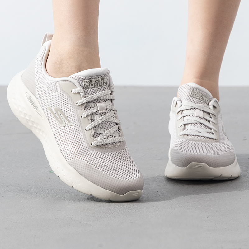 Skechers斯凯奇女鞋休闲鞋新款透气运动软底网面跑步鞋129426-NAT ZP