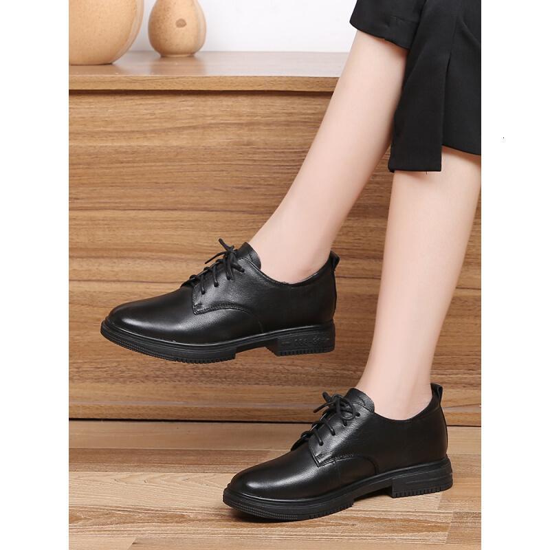 旺奈wangnai低跟软底中年女鞋真皮休闲妈妈鞋时尚欧美风女皮鞋秋冬季