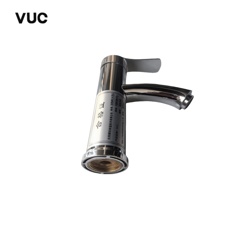 VUC 冷热单孔水龙头 合金900g 个高清大图