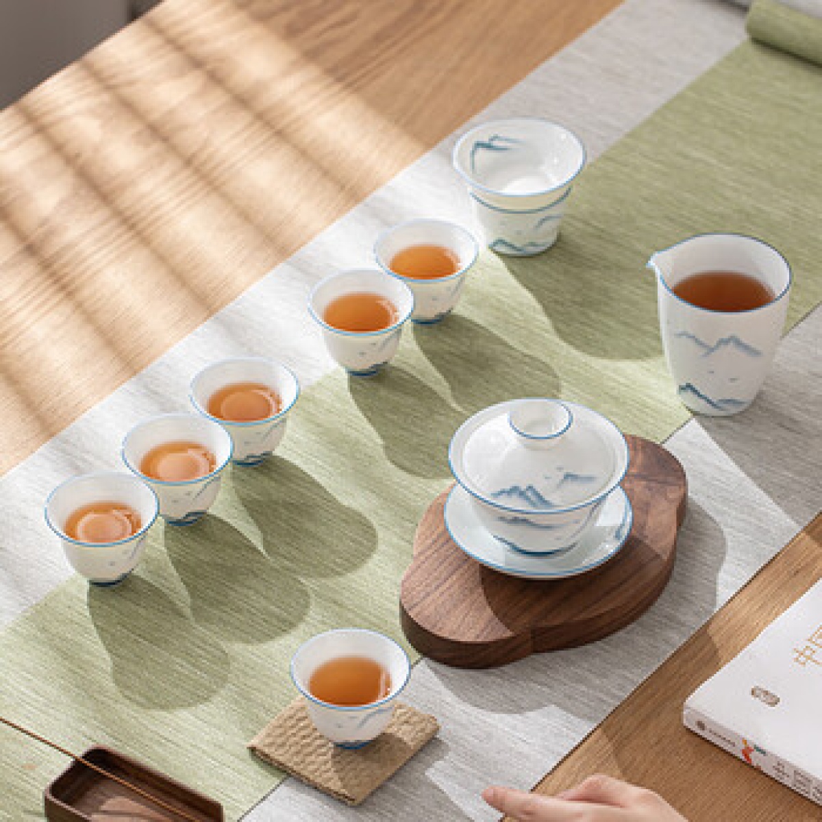 苏氏陶瓷(SUSHI CERAMICS)手绘画江山羊脂玉瓷盖碗茶具套装非遗老师苏爱珍作品_高清大图