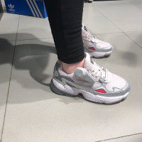 adidas阿迪达斯三叶 2019春季新款Tubular小椰子男女鞋运动鞋休闲鞋跑步鞋