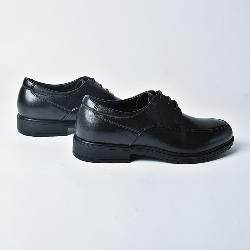 新款春夏秋冬季正装皮鞋商务休闲男鞋青年舒适软底单鞋城管男单皮鞋