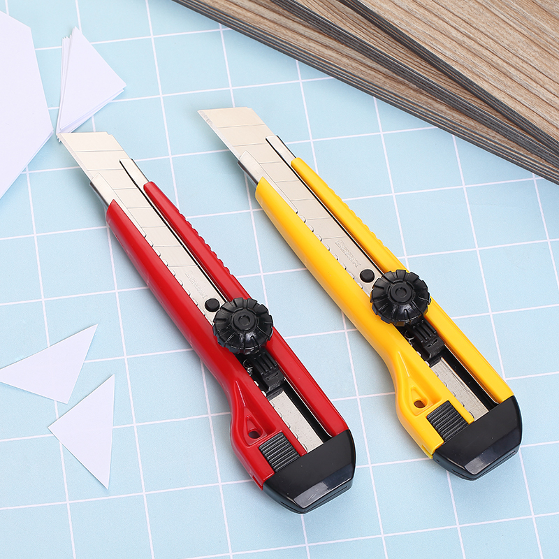 齐心 加强定位美工刀 B2804 18MM 大号 混色 一把装