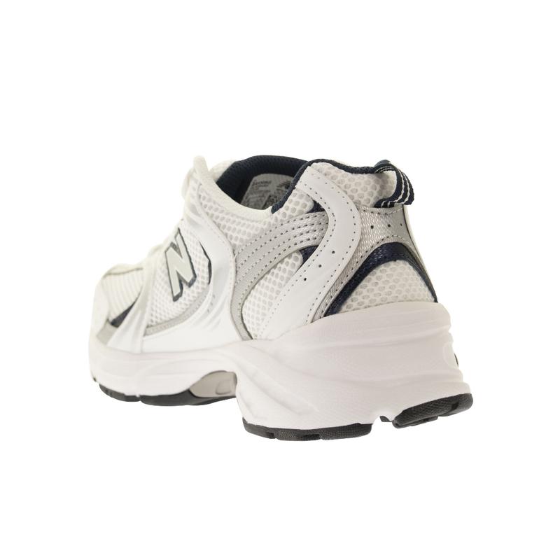 新百伦(New Balance)男鞋徽标跑步鞋运动潮流休闲百搭配色轻便舒高清大图