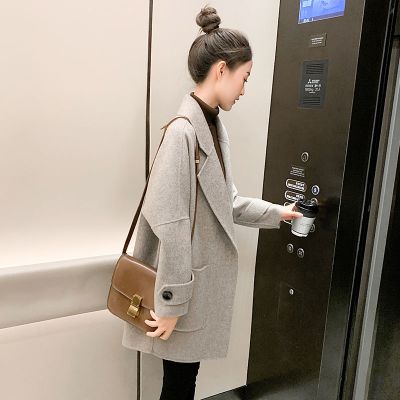 2021年双面羊绒大衣女中长款秋冬新款赫本风直筒修身毛呢外套