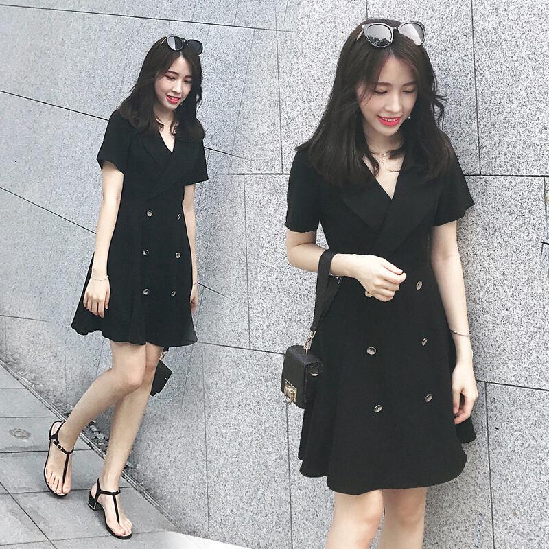 大码女装胖妹妹夏装新款显瘦中长款200斤胖mm短袖冷淡风连衣裙潮黑色