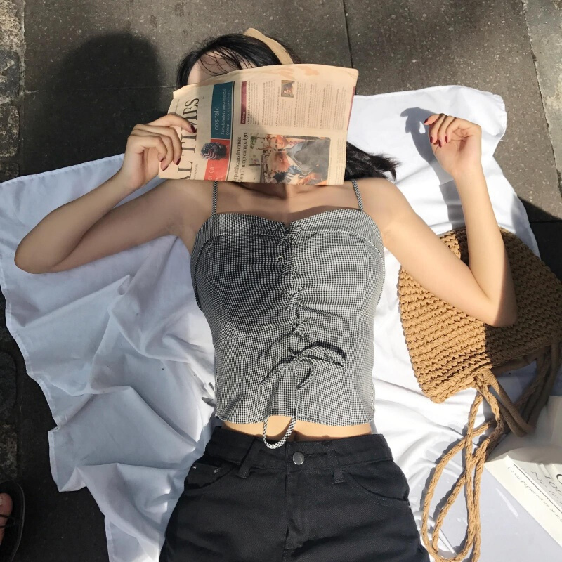 韩版绑带一字领露肩带背心小心机设计感修身短款无袖上衣女灰色