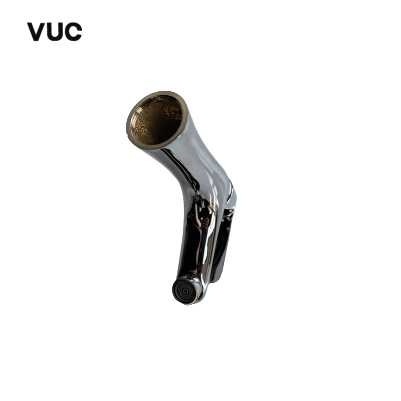 VUC 冷热单孔水龙头 铜750g 个高清大图