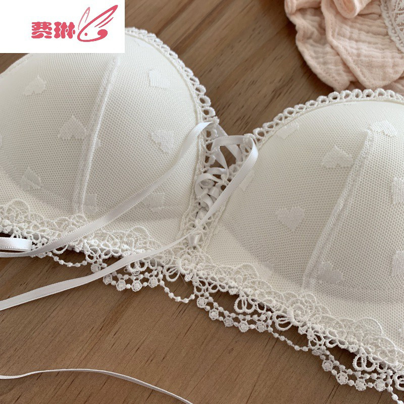 甜美公主无钢圈文胸爱心网纱刺绣荷叶花边肩带聚拢收副乳内衣套装费琳