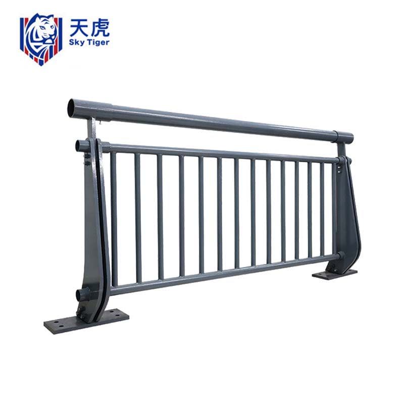 天虎 镀锌钢防撞护栏 1.2米高 米图片