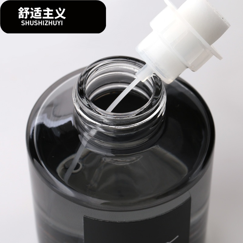 汽车香水 液体车载香水 含茶叶消臭成分 车家两用
