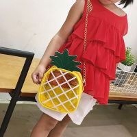 韩版可爱女童斜挎包儿童小包包幼儿园宝宝背包卡通草莓斜跨单肩包 黄色