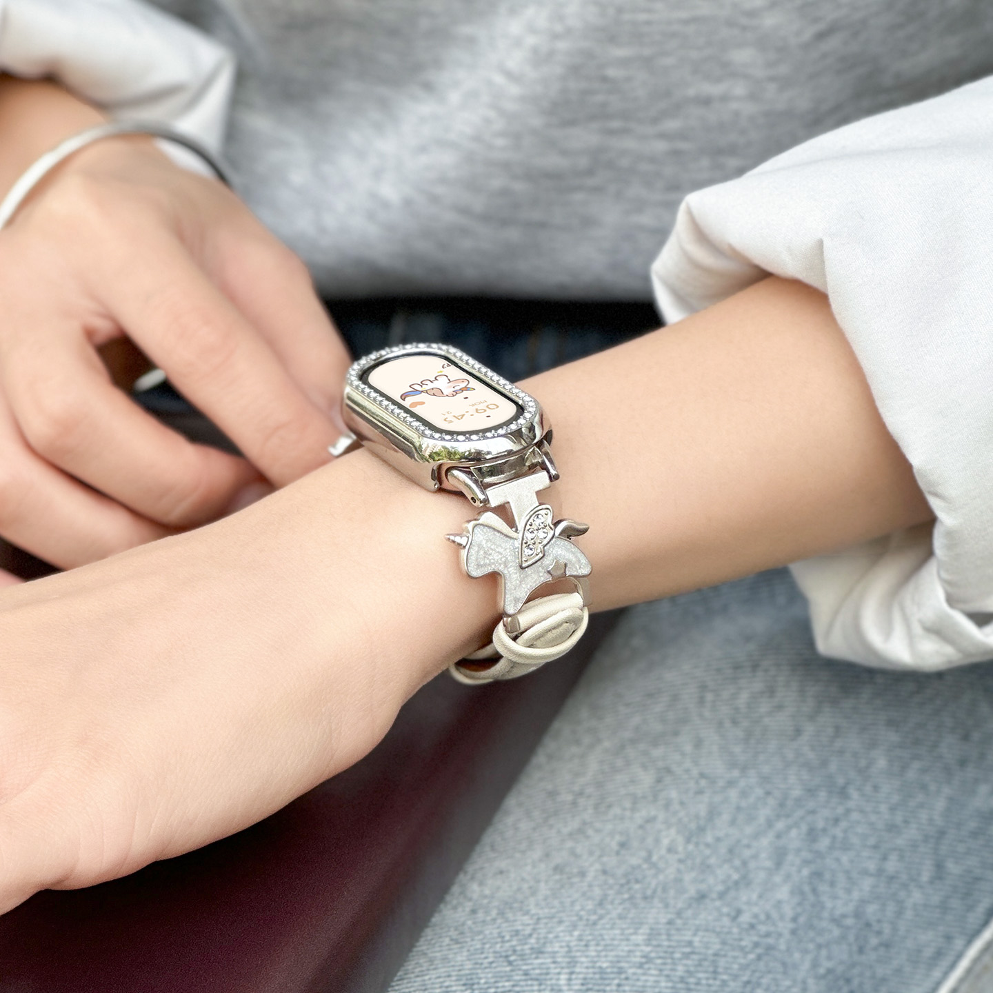 【金马献瑞】适用于小米手环10表带9秋冬轻奢感8镶钻鎏金3139B高清大图