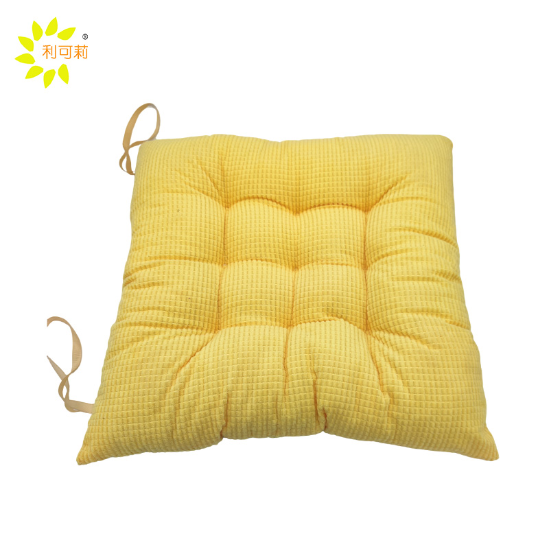 利可莉 绒面坐垫 45*45cm 个高清大图