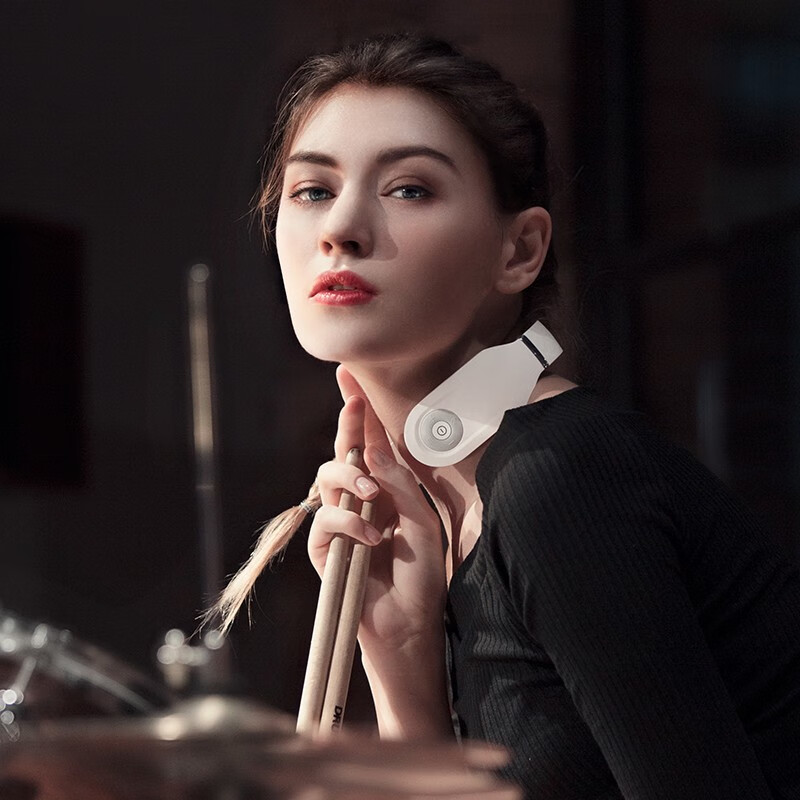 艾诗凯奇(SKG)颈椎按摩仪 4098时尚高清大图