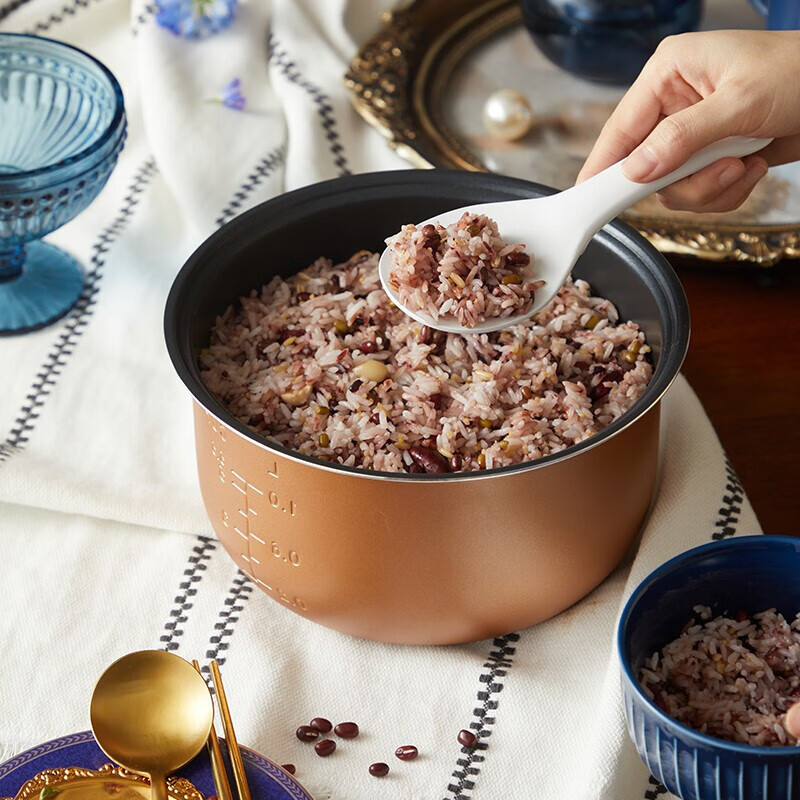 小熊(Bear)电饭煲 电饭锅3L1-2人 金属机身配蒸笼微电脑智能预约定时煮饭器DFB-P30M3高清大图