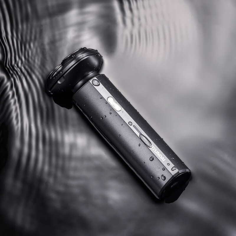 HYUNDAI韩国现代-男士电动三头浮动式剃须刀 刮胡刀全身水洗 剃须刀YS810高清大图