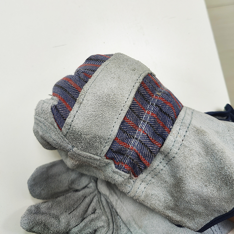 新动力火车 皮腰半皮手套 手掌加托 副高清大图